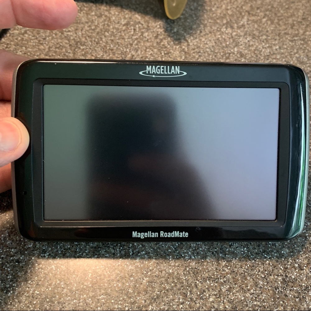 Magellan RoadMate 3120-MU Roadway Navigator. Touch Screen / Voice Directions. - Picture 3 of 16